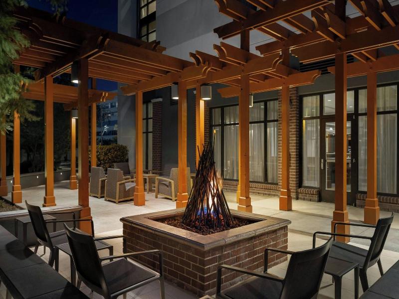 Courtyard San Jose Campbell image