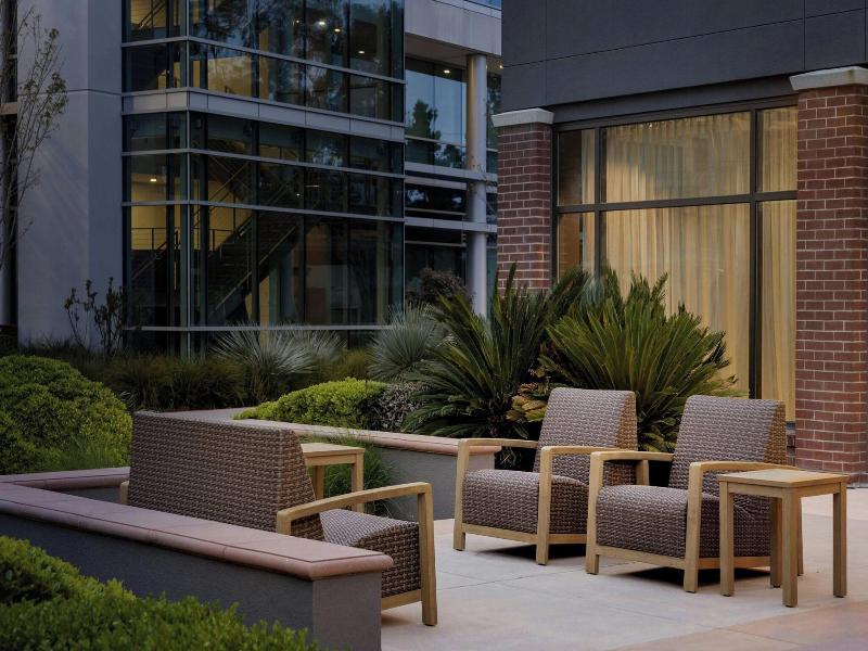 Courtyard San Jose Campbell image