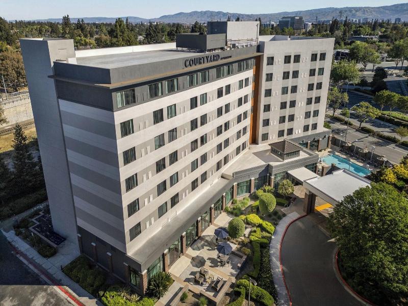 Courtyard San Jose Campbell image