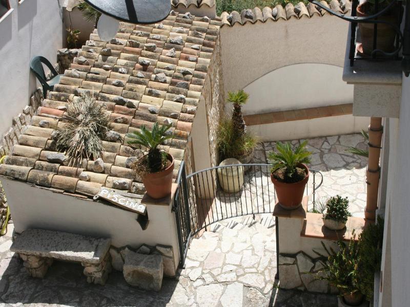 Il Cortile image