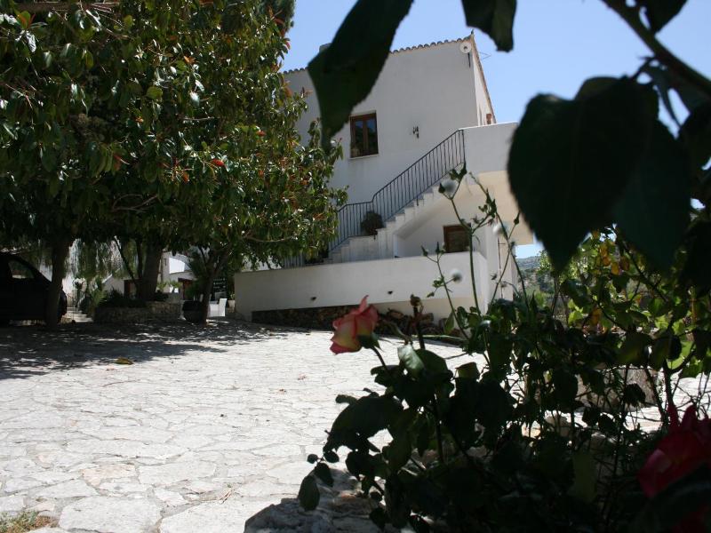 Il Cortile image