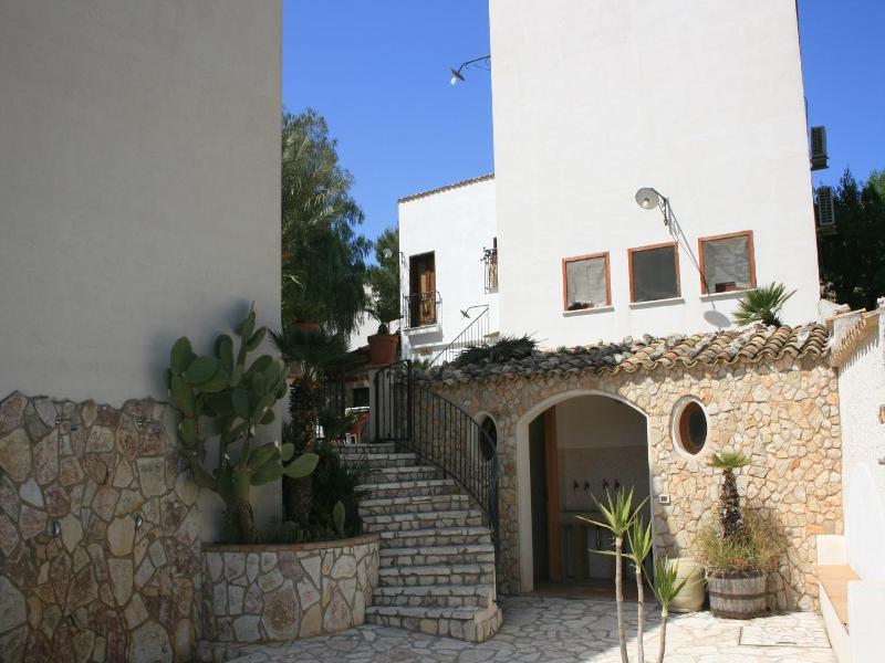 Il Cortile image