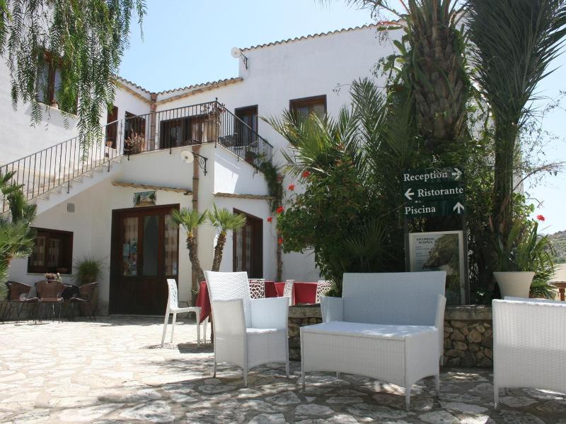 Il Cortile image
