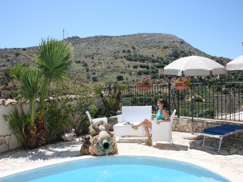 Il Cortile image