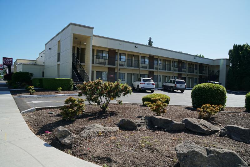 College Inn image