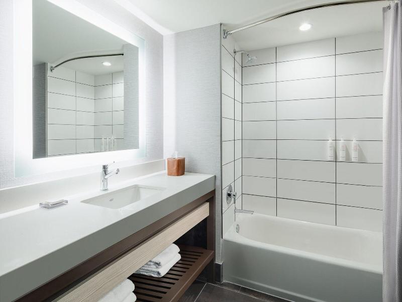 Seattle Marriott Waterfront image