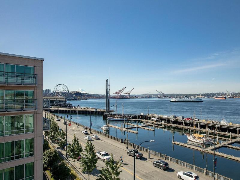 Seattle Marriott Waterfront image