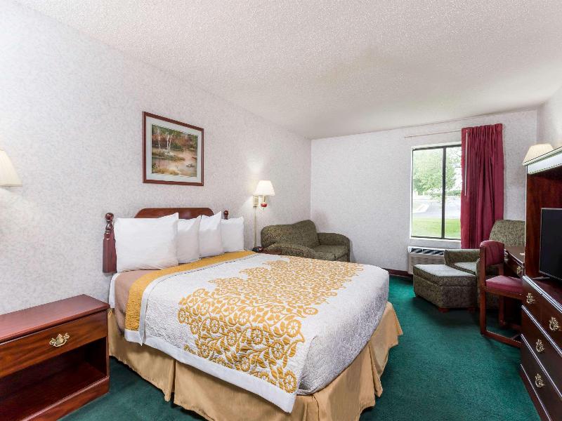 Days Inn By Wyndham Battlefield Rd/Hwy 65 image