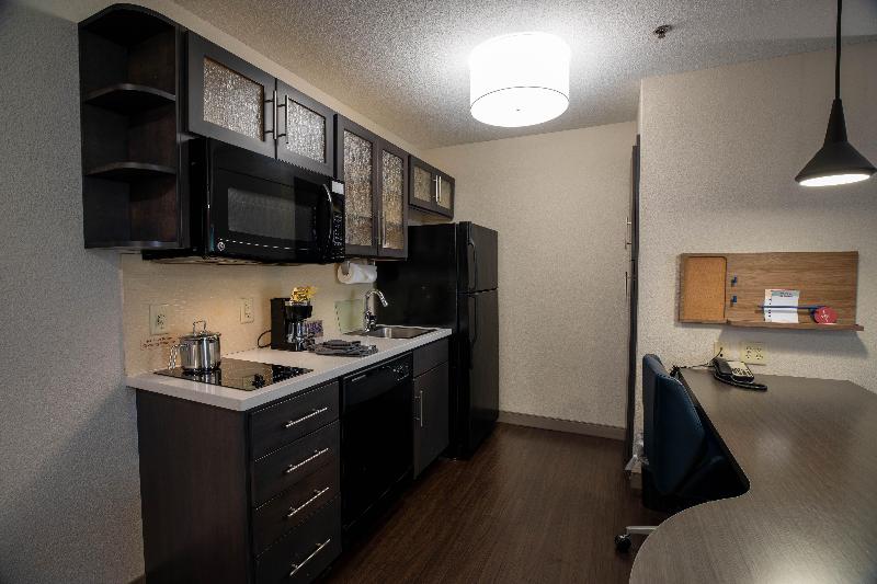 Candlewood Suites St Joseph image