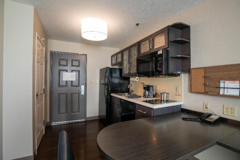 Candlewood Suites St Joseph image