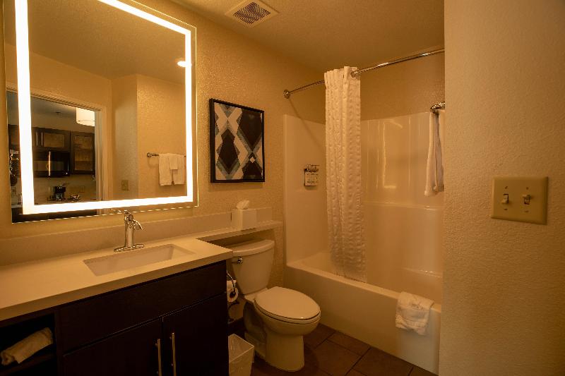 Candlewood Suites St Joseph image