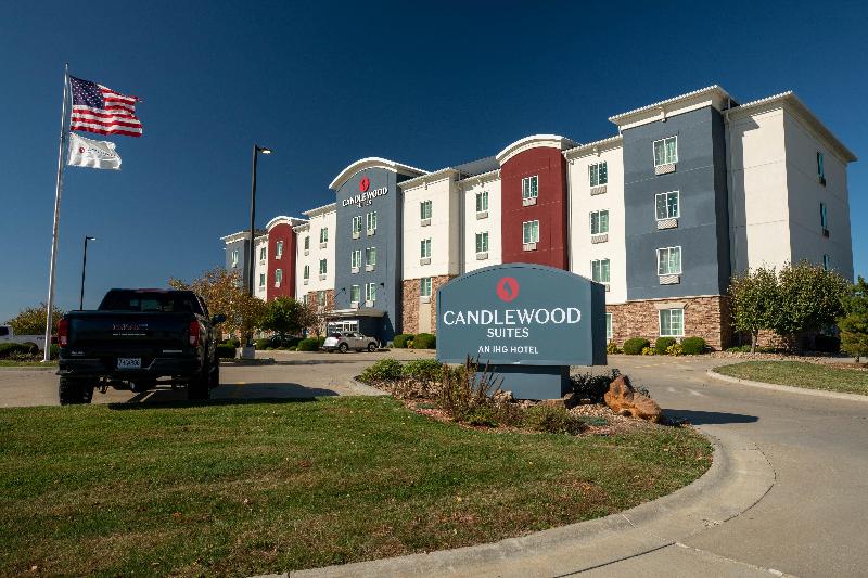 Candlewood Suites St Joseph image