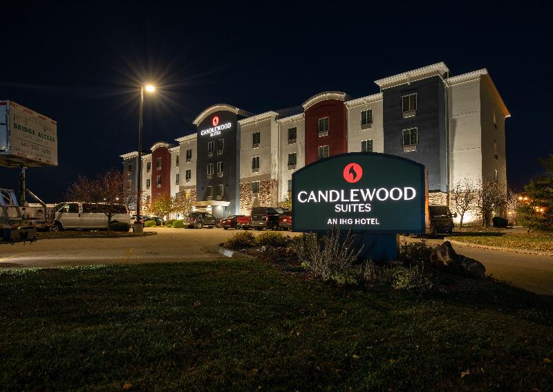 Candlewood Suites St Joseph image