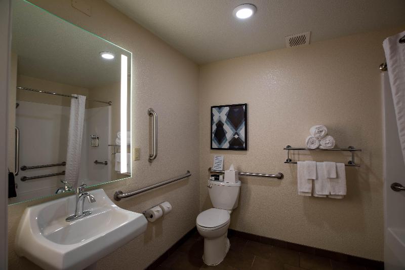 Candlewood Suites St Joseph image