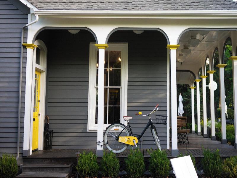 Brannan Cottage Inn image
