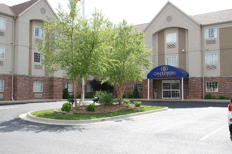 Candlewood Suites St. Robert image