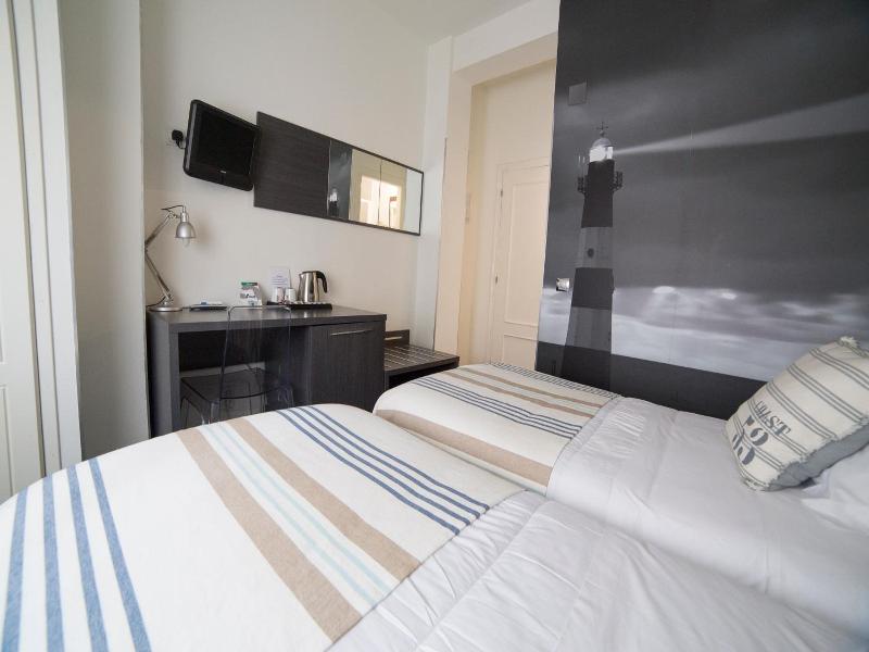 Hostal Cabo Mayor image