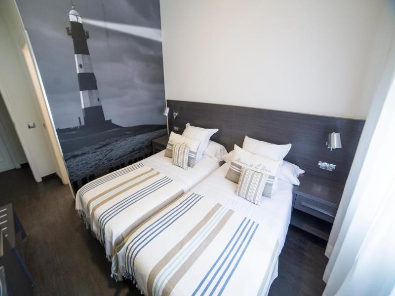 Hostal Cabo Mayor image