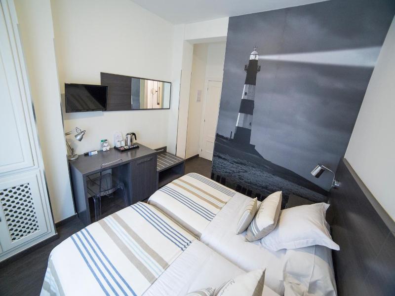 Hostal Cabo Mayor image