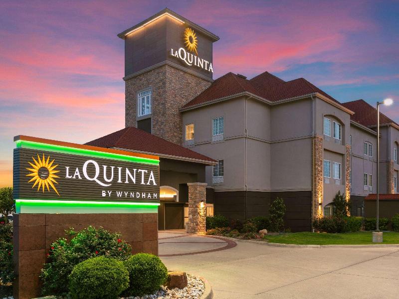 La Quinta Inn & Suites Belton image