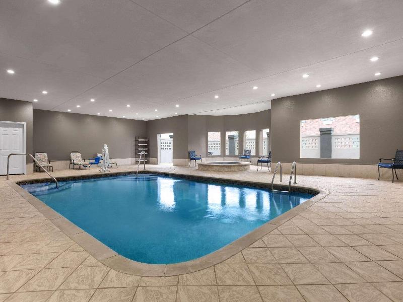 La Quinta Inn & Suites Belton image