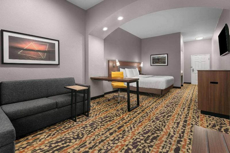 La Quinta Inn & Suites Belton image
