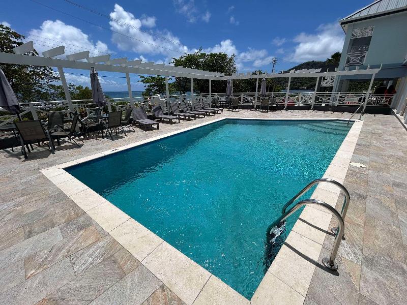 Manta Lodge image