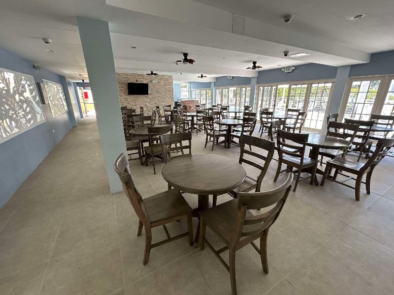 Manta Lodge — restaurant