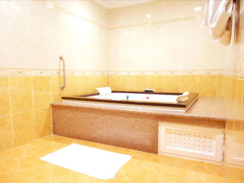 La Muralla Hotel & Spa image