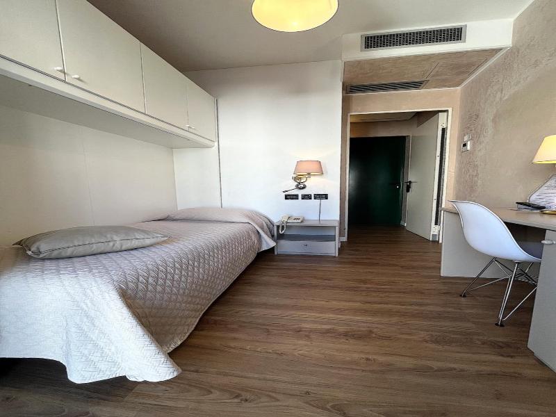 Hotel Regina  image