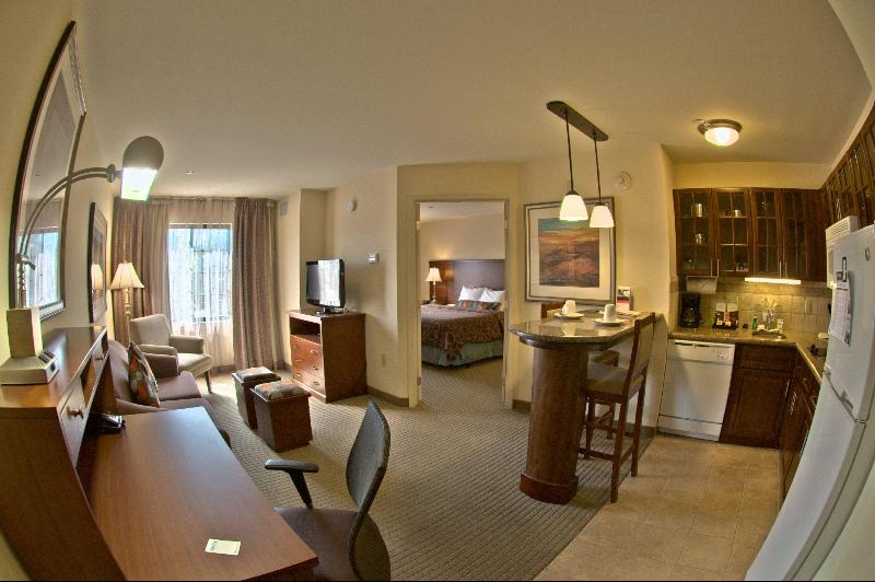 Staybridge Suites Stroudsburg (East) Poconos photo 17