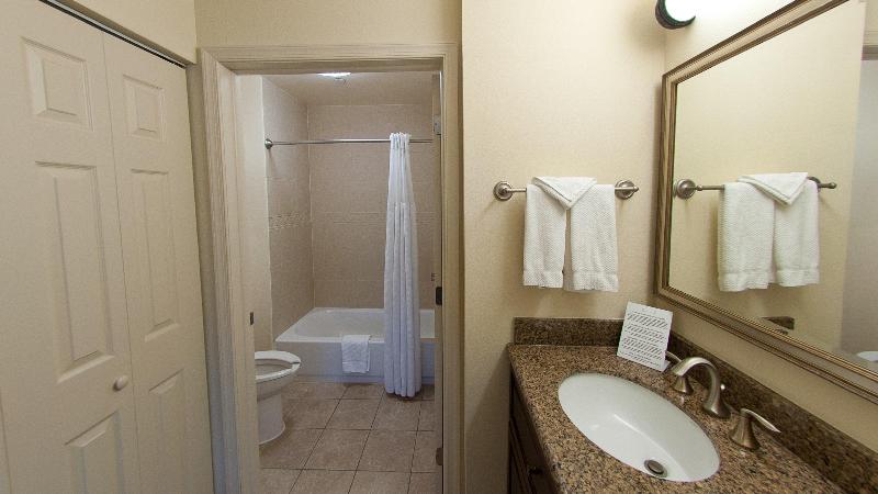 Staybridge Suites Stroudsburg (East) Poconos photo 18