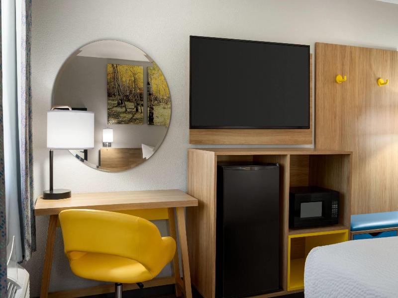 Days Inn by Wyndham Worland image