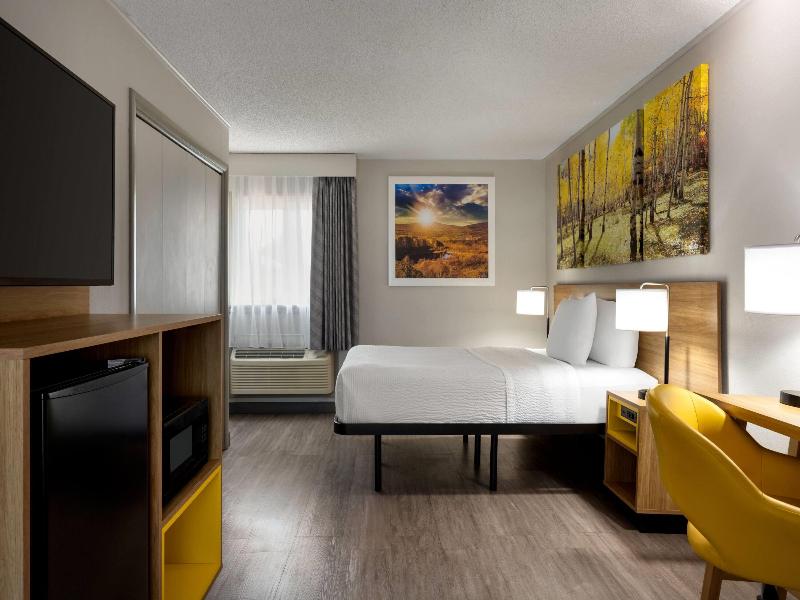 Days Inn by Wyndham Worland image