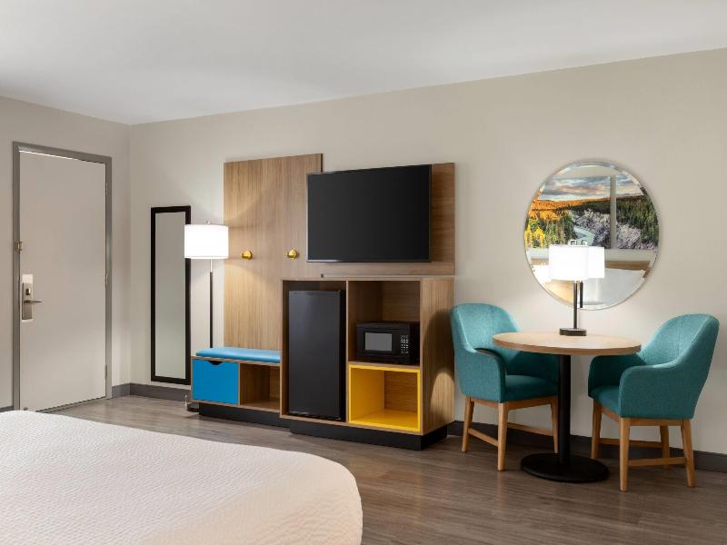Days Inn by Wyndham Worland image