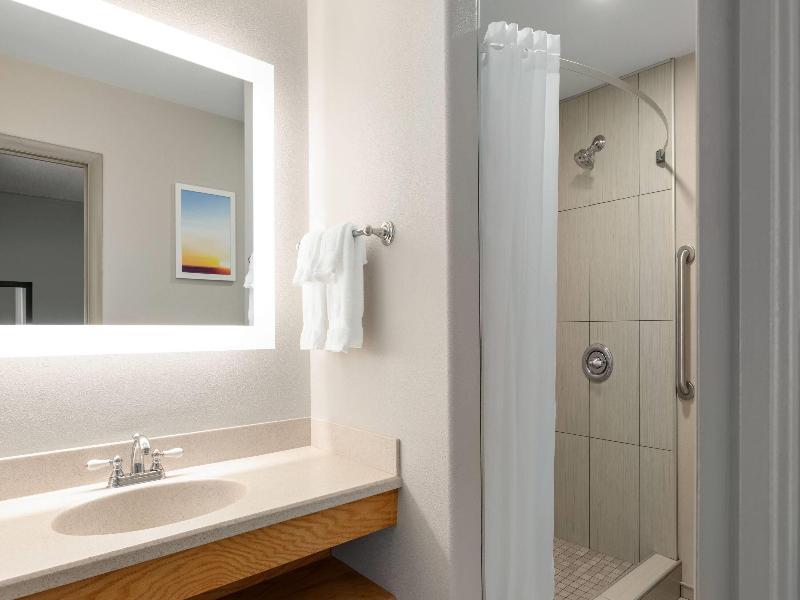 Days Inn by Wyndham Worland image