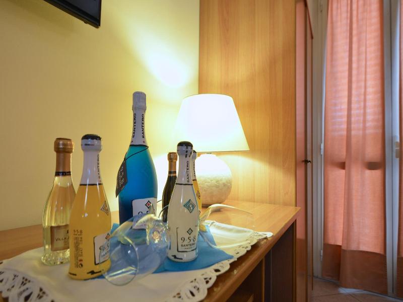 Hotel Eden image