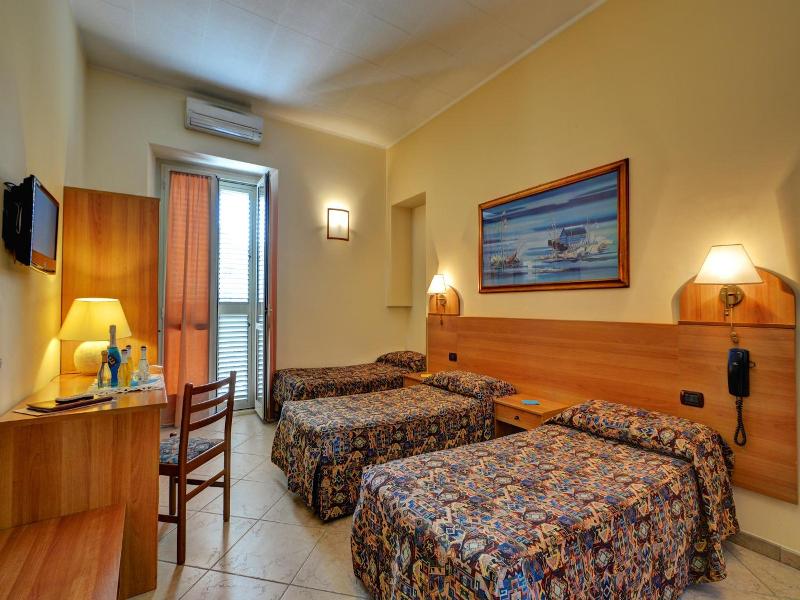 Hotel Eden image