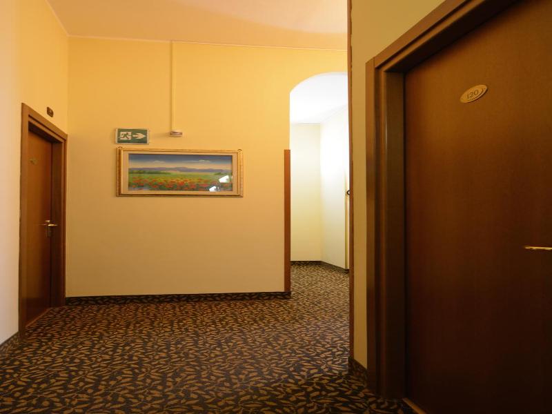 Hotel Eden image