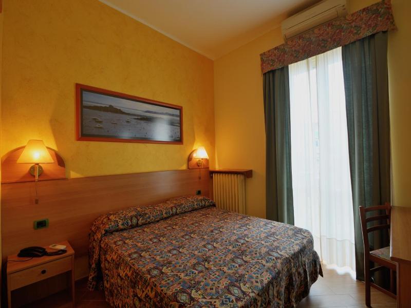 Hotel Eden image