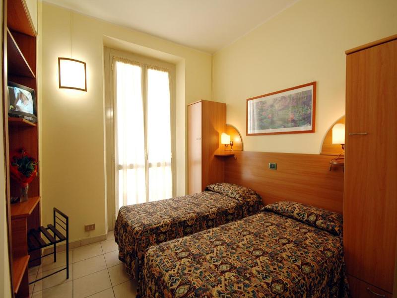Hotel Eden image