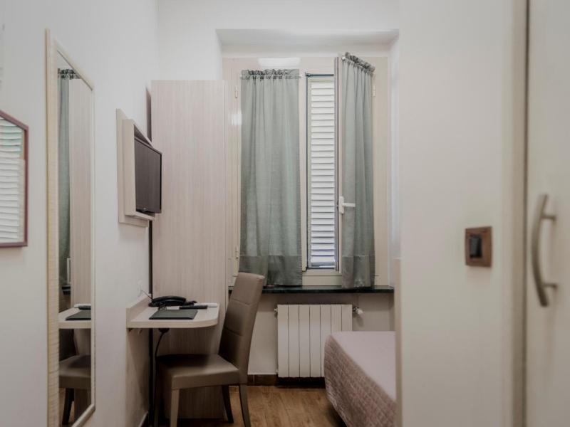 Hotel Eden image