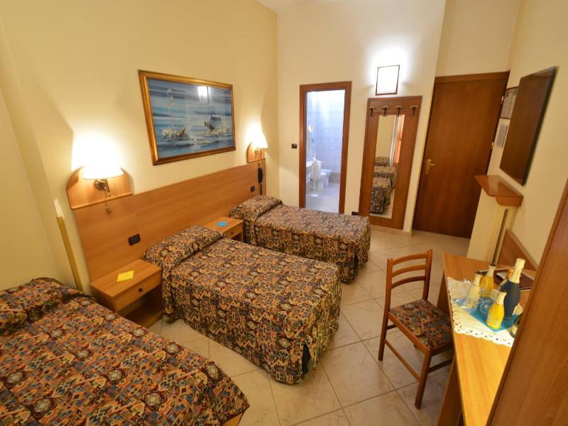 Hotel Eden image