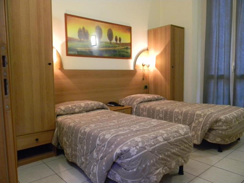 Hotel Eden image