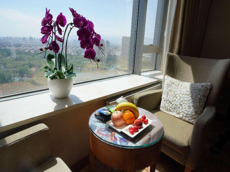 Shangri La Hotel Huhhot image