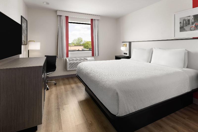 Ramada By Wyndham York Harrisburg Hershey image