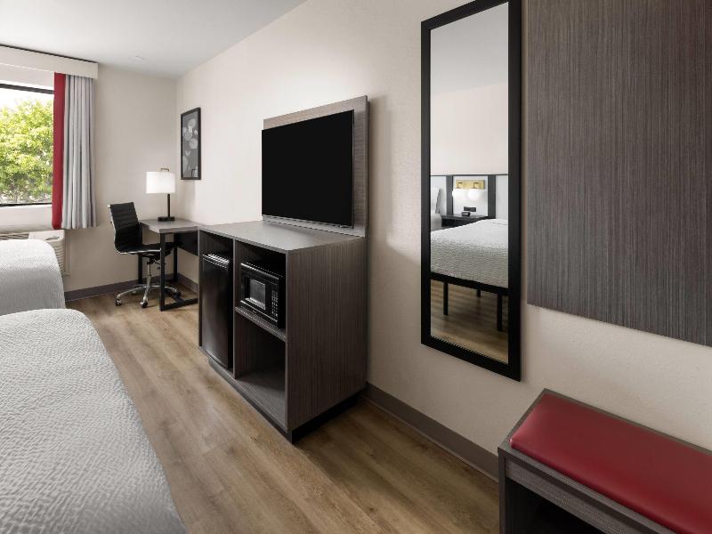 Ramada By Wyndham York Harrisburg Hershey image