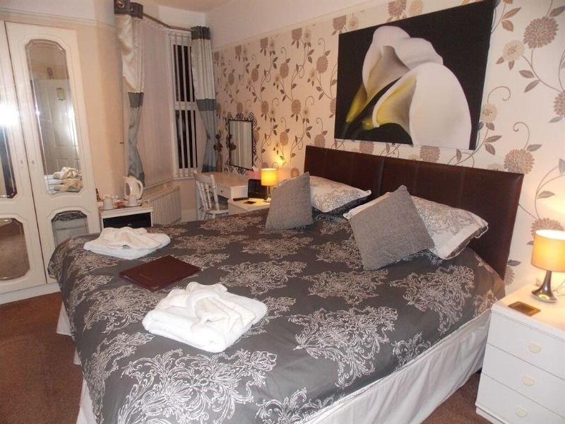 Easton Court image