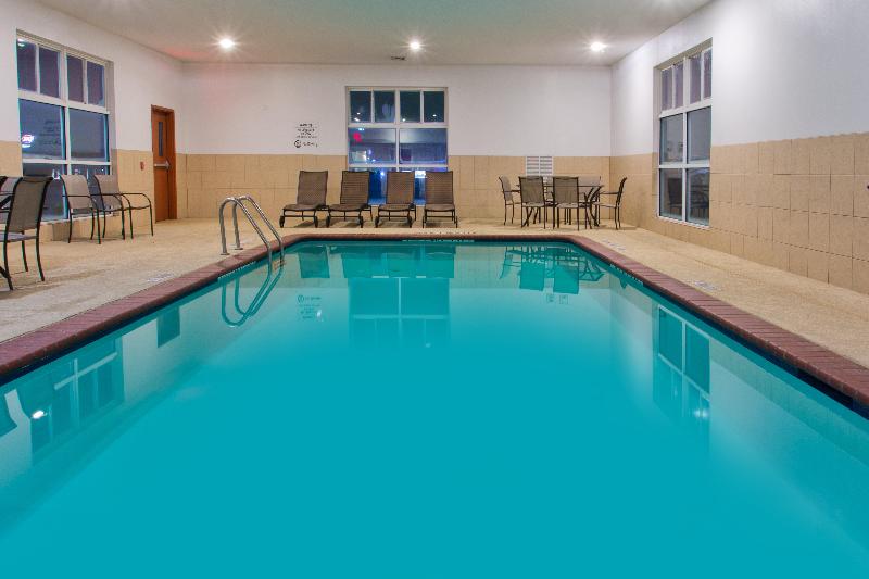 Holiday Inn Express Alvarado image