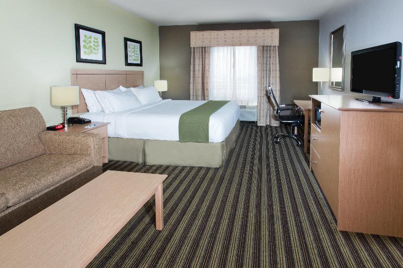 Holiday Inn Express Alvarado image